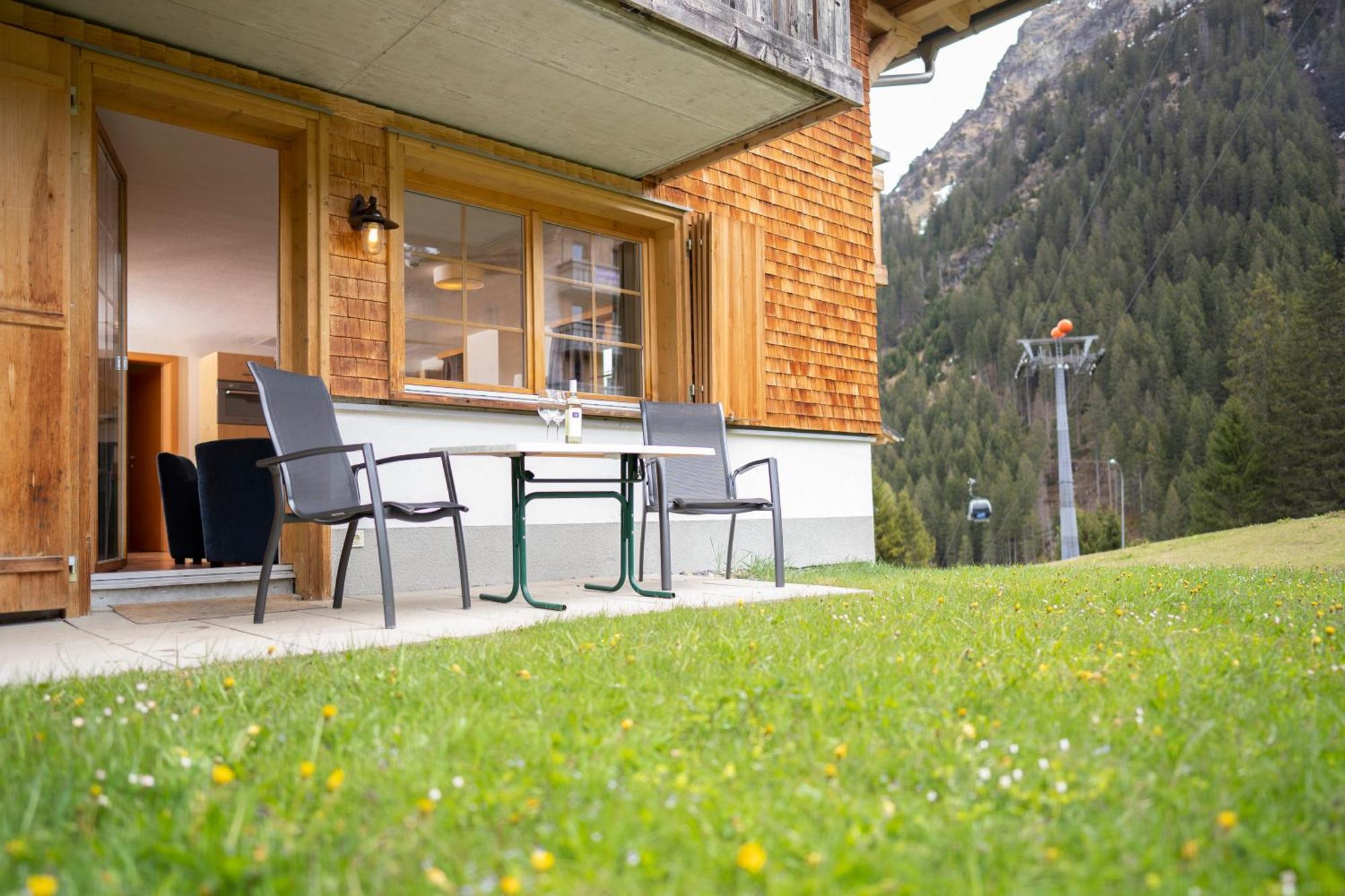 Landal Hochmontafon Hotel Gargellen Exterior photo